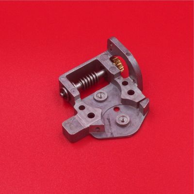 6301582757 piezas BAJAS del alimentador del montaje R SMT de 010A0037 KYM-M862F-000 para la máquina de Hitachi GXH