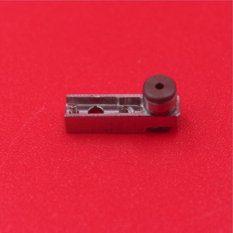 Proveedor de los recambios de Smt del BLOQUE SUPERIOR de KYB-M703C-000 1011300J para la máquina de Hitachi
