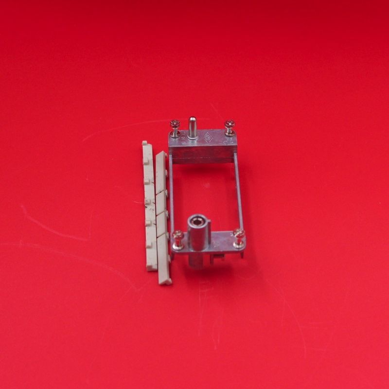 630 126 0686 piezas del alimentador de 23K10335 KYK-M860Y-000 CASE-CONN Smt para Hitachi